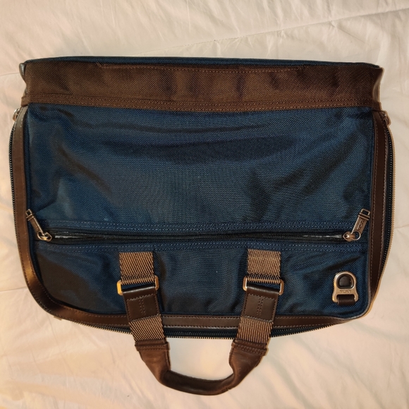 Tumi Aviano Briefcase Blue - Picture 7 of 9